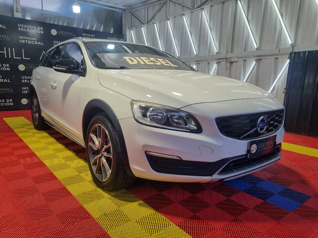 Venta de VOLVO V60 D4 2.4 LTD AWD AUT - 2 DUEÑOS