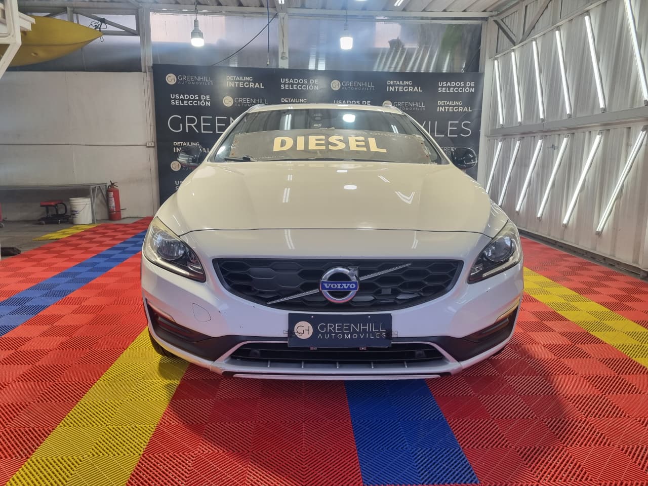 Venta de VOLVO V60 D4 2.4 LTD AWD AUT - 2 DUEÑOS