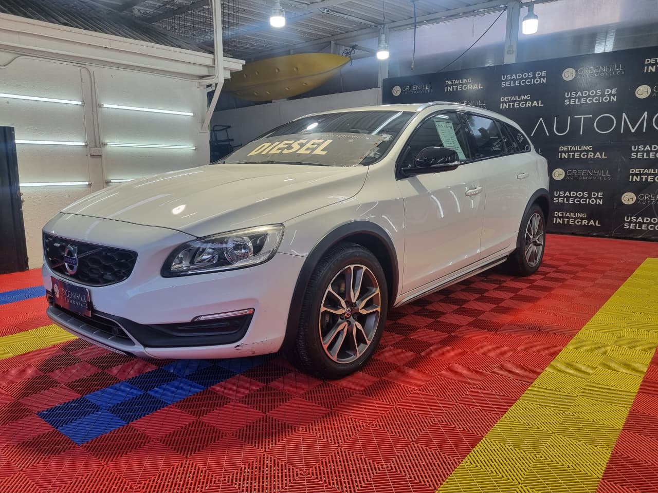 Venta de VOLVO V60 D4 2.4 LTD AWD AUT - 2 DUEÑOS