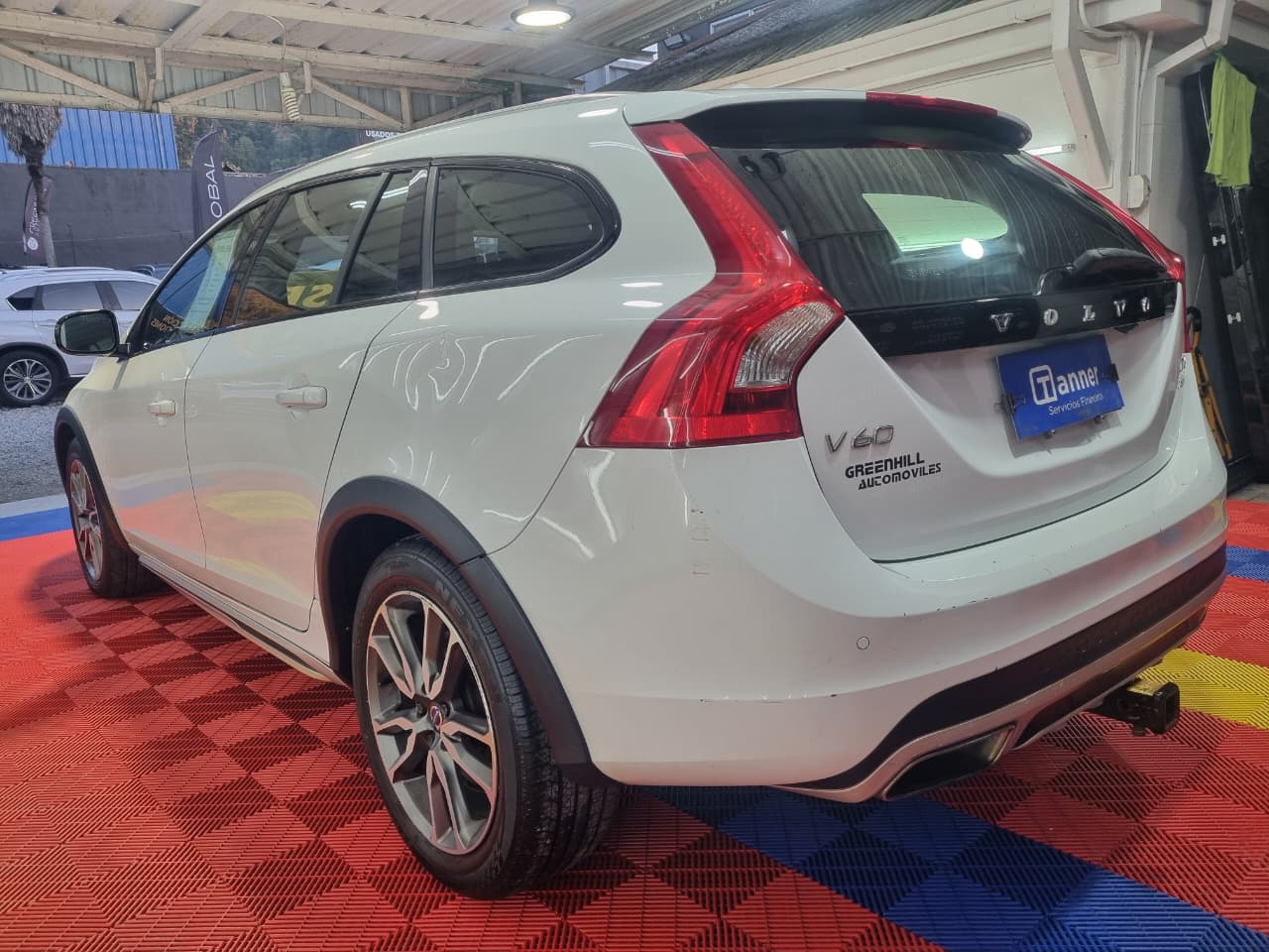 Venta de VOLVO V60 D4 2.4 LTD AWD AUT - 2 DUEÑOS