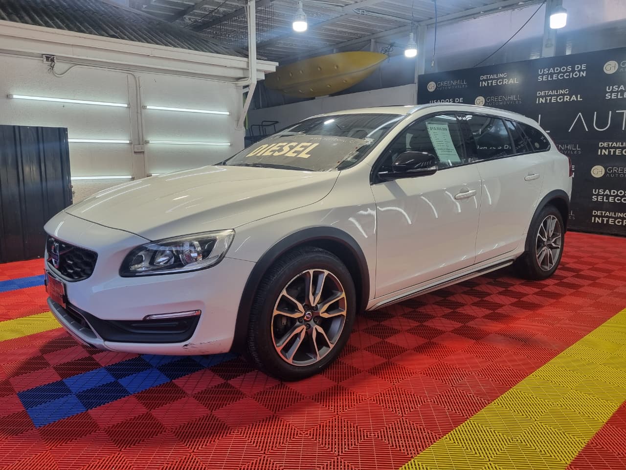 Venta de VOLVO V60 D4 2.4 LTD AWD AUT - 2 DUEÑOS