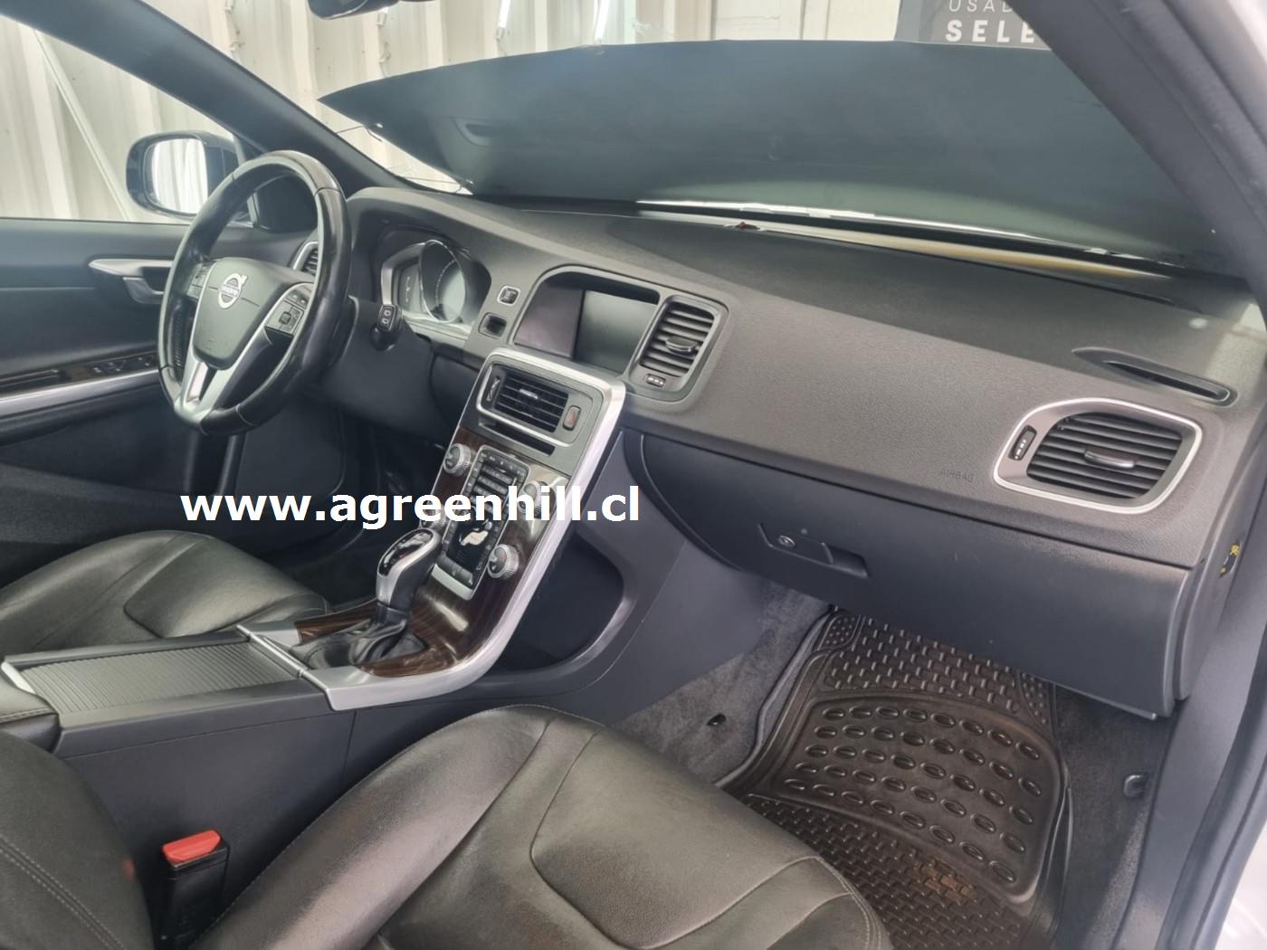 Venta de VOLVO V60 D4 2.4 LTD AWD AUT - 2 DUEÑOS