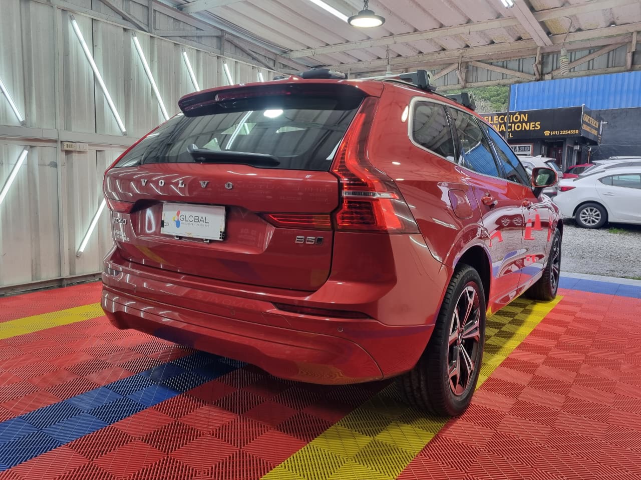 Venta de VOLVO XC60 2.0 B5 4X4 AUT - UN DUEÑO - HIBRIDO