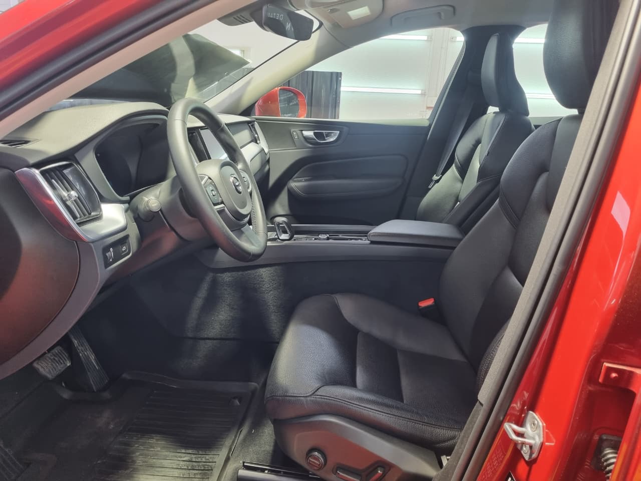 Venta de VOLVO XC60 2.0 B5 4X4 AUT - UN DUEÑO - HIBRIDO