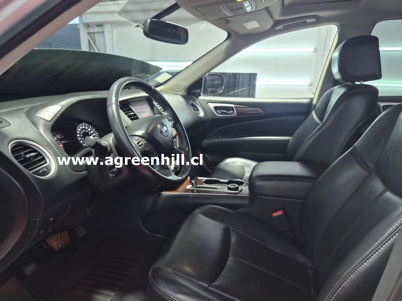 Venta de NISSAN PATHFINDER 4X4 3.5 AUT - 3 CORRIDAS DE ASIENTOS