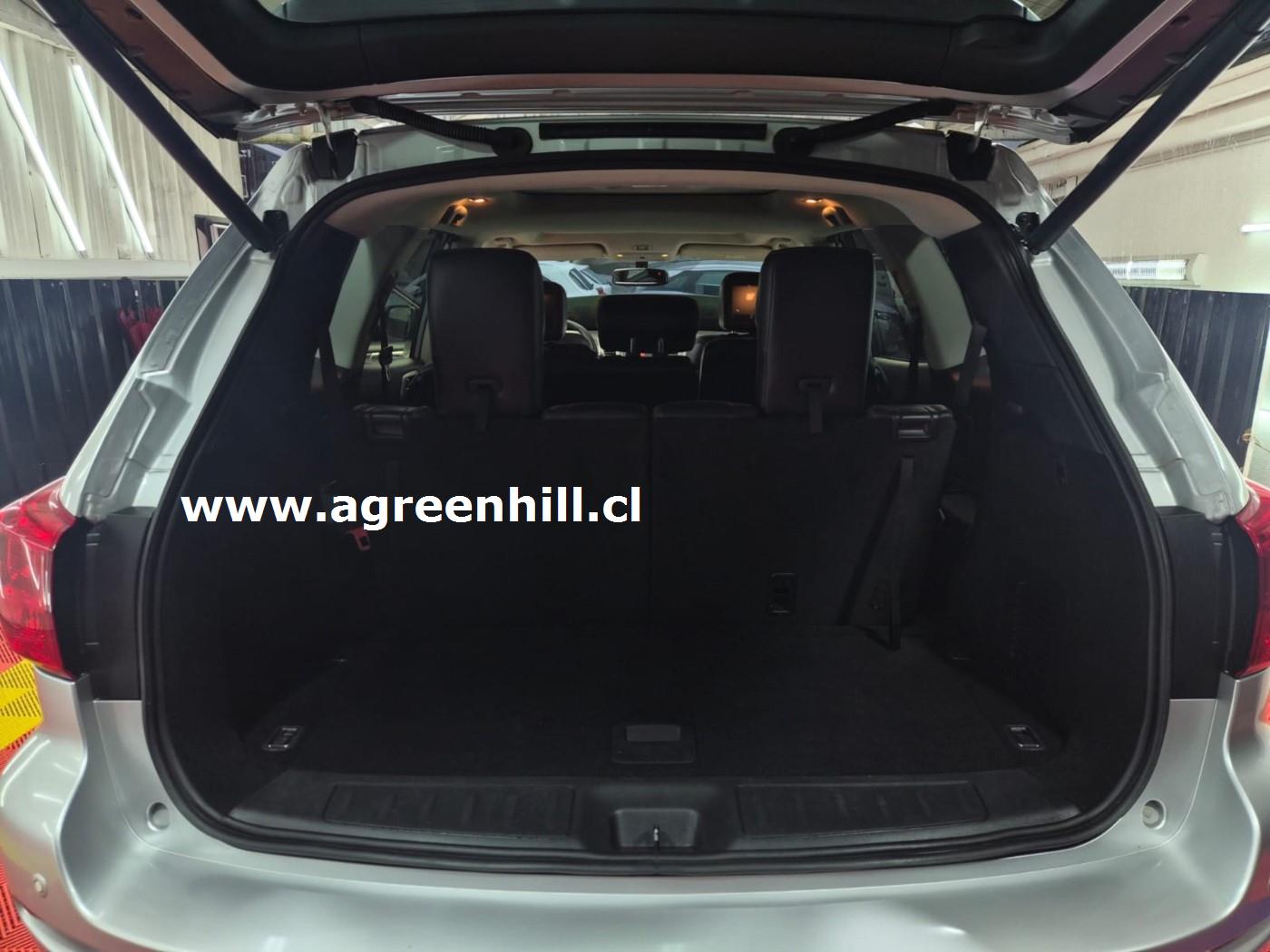 Venta de NISSAN PATHFINDER 4X4 3.5 AUT - 3 CORRIDAS DE ASIENTOS