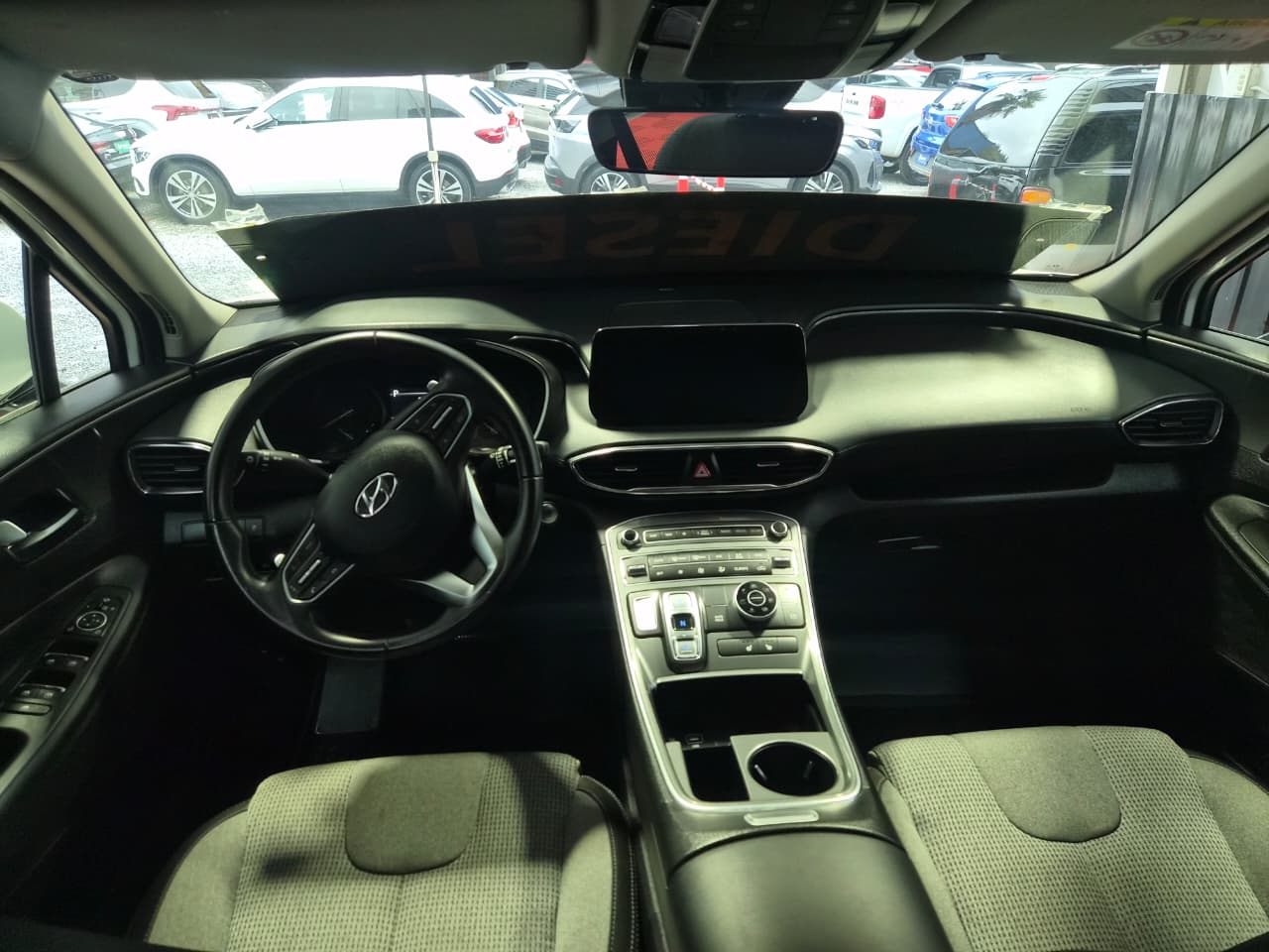 Venta de HYUNDAI SANTA FE 2.2 4X4 DIESEL AUT - 3FILAS DE ASIENTOS