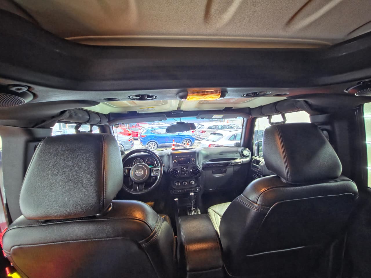 Venta de JEEP WRANGLER UNLIMITED SAHARA 2.8 4X4 AUT DIESEL 