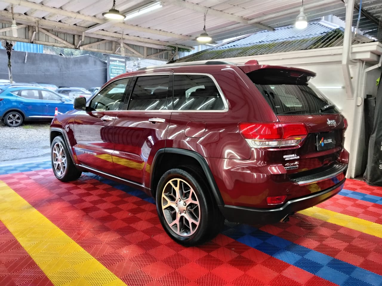 Venta de JEEP GRAND CHEROKEE LTD 3.0 4X4 AT DIESEL - 2DUEÑOS