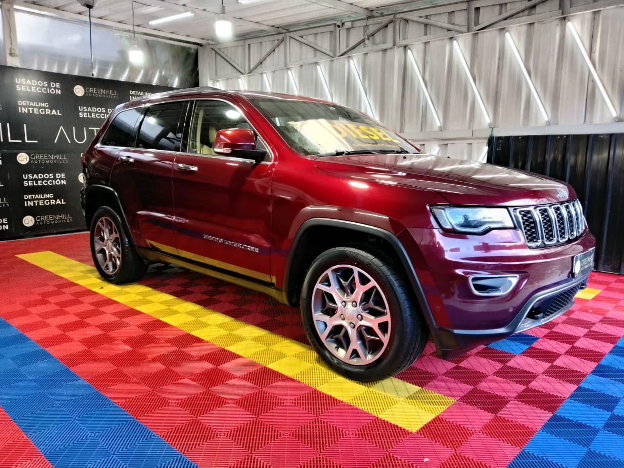 Venta de JEEP GRAND CHEROKEE LTD 3.0 4X4 AT DIESEL - 2DUEÑOS
