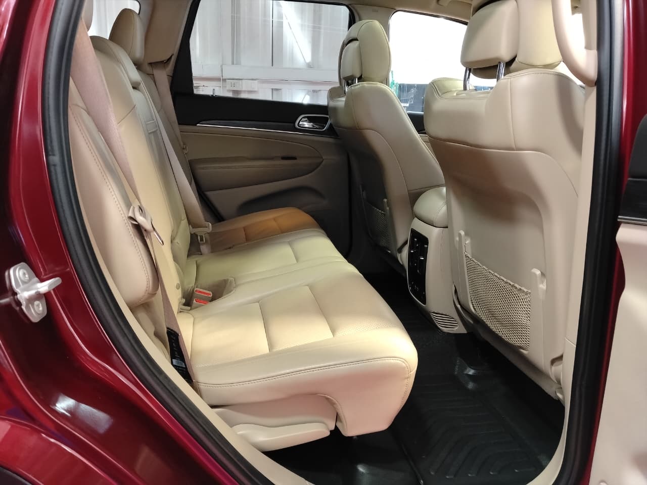 Venta de JEEP GRAND CHEROKEE LTD 3.0 4X4 AT DIESEL - 2DUEÑOS