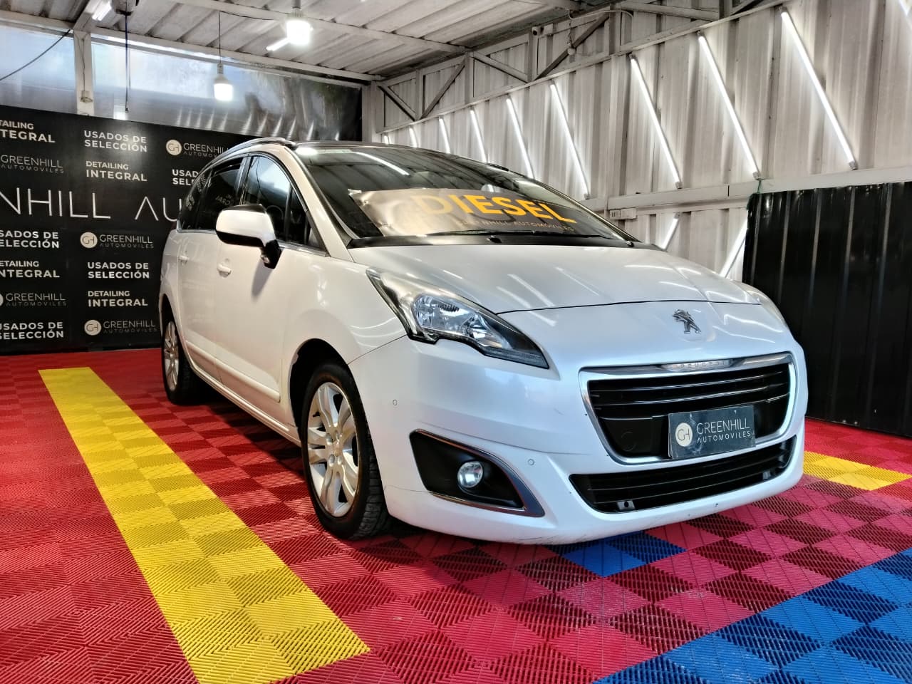 Venta de PEUGEOT 5008 ALLURE 1.6 BLUE DIESEL 4X2 AT