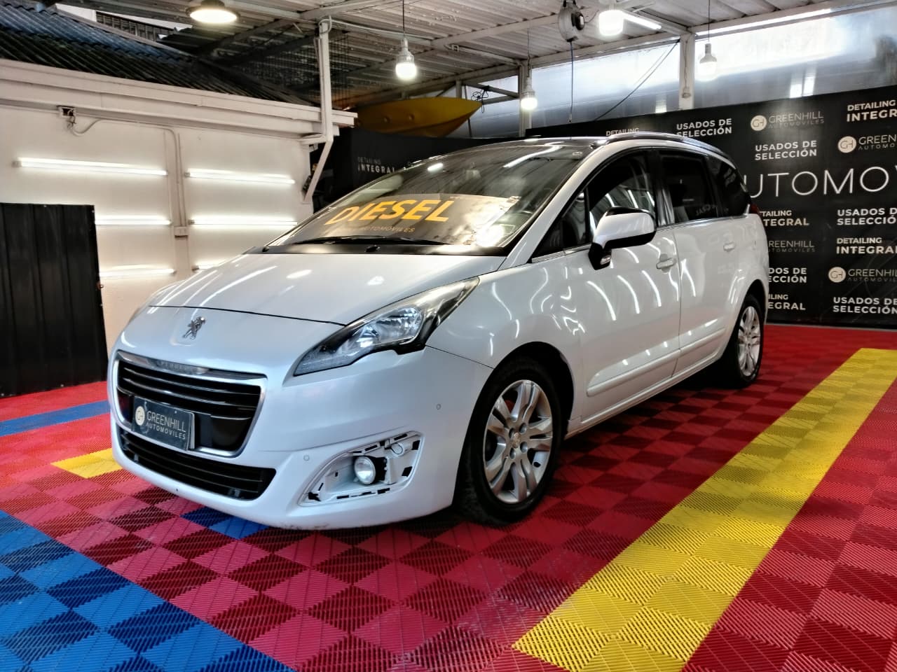 Venta de PEUGEOT 5008 ALLURE 1.6 BLUE DIESEL 4X2 AT