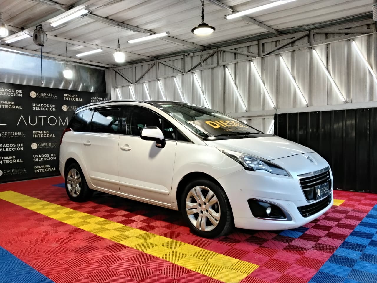 Venta de PEUGEOT 5008 ALLURE 1.6 BLUE DIESEL 4X2 AT