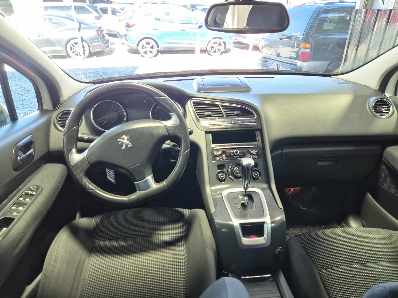 Venta de PEUGEOT 5008 ALLURE 1.6 BLUE DIESEL 4X2 AT