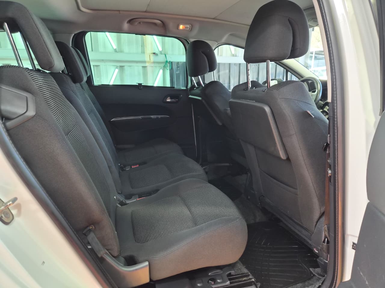 Venta de PEUGEOT 5008 ALLURE 1.6 BLUE DIESEL 4X2 AT
