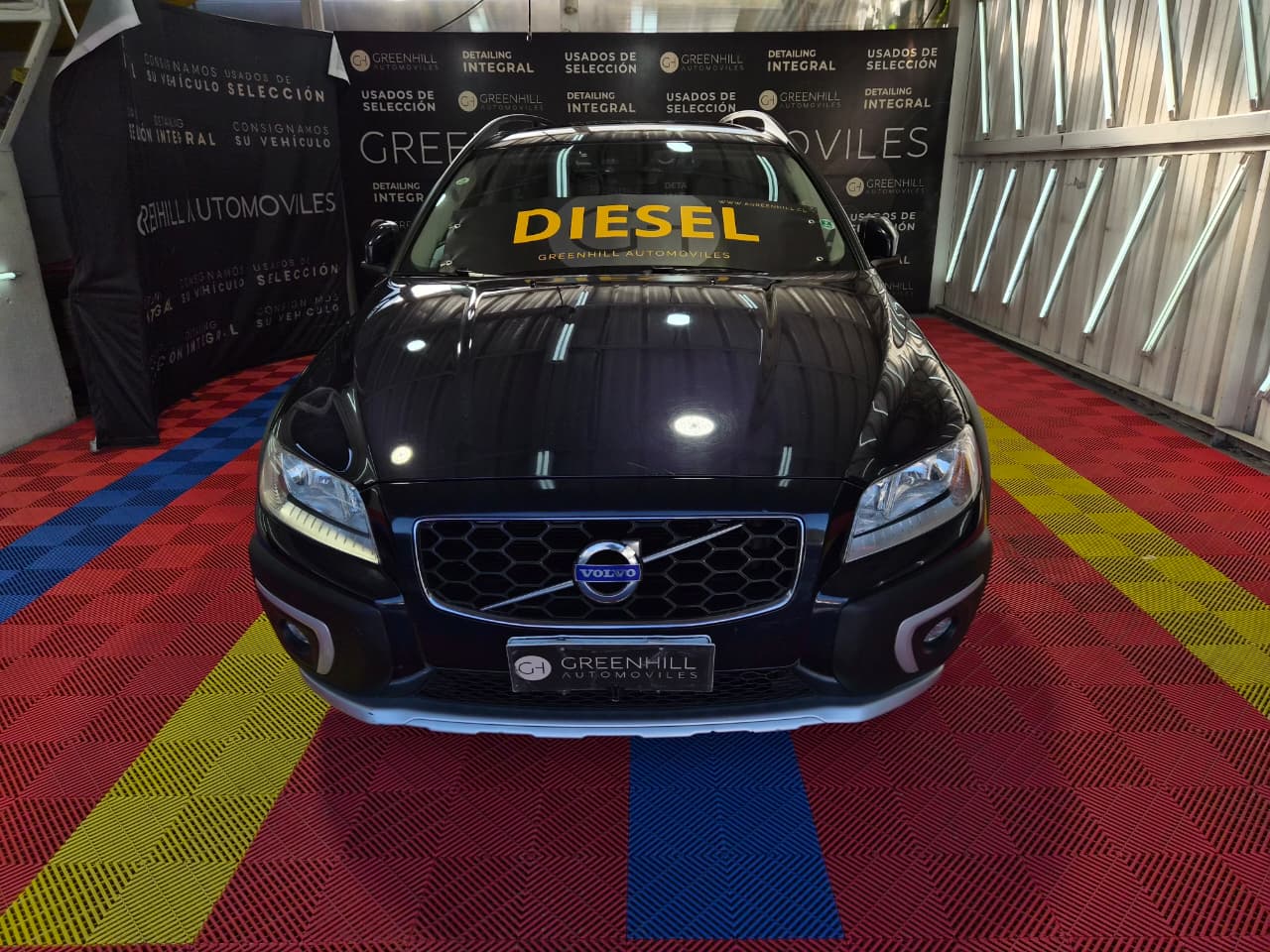 Venta de VOLVO XC70 2.4 D5 COMFORT 4X4 AT - 3DUEÑOS