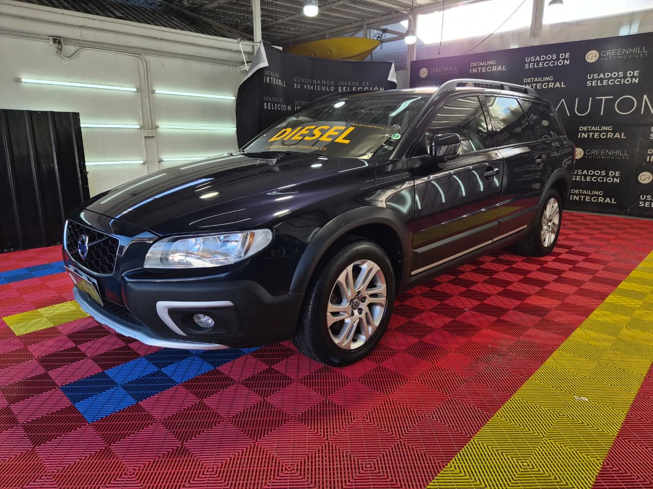 Venta de VOLVO XC70 2.4 D5 COMFORT 4X4 AT - 3DUEÑOS