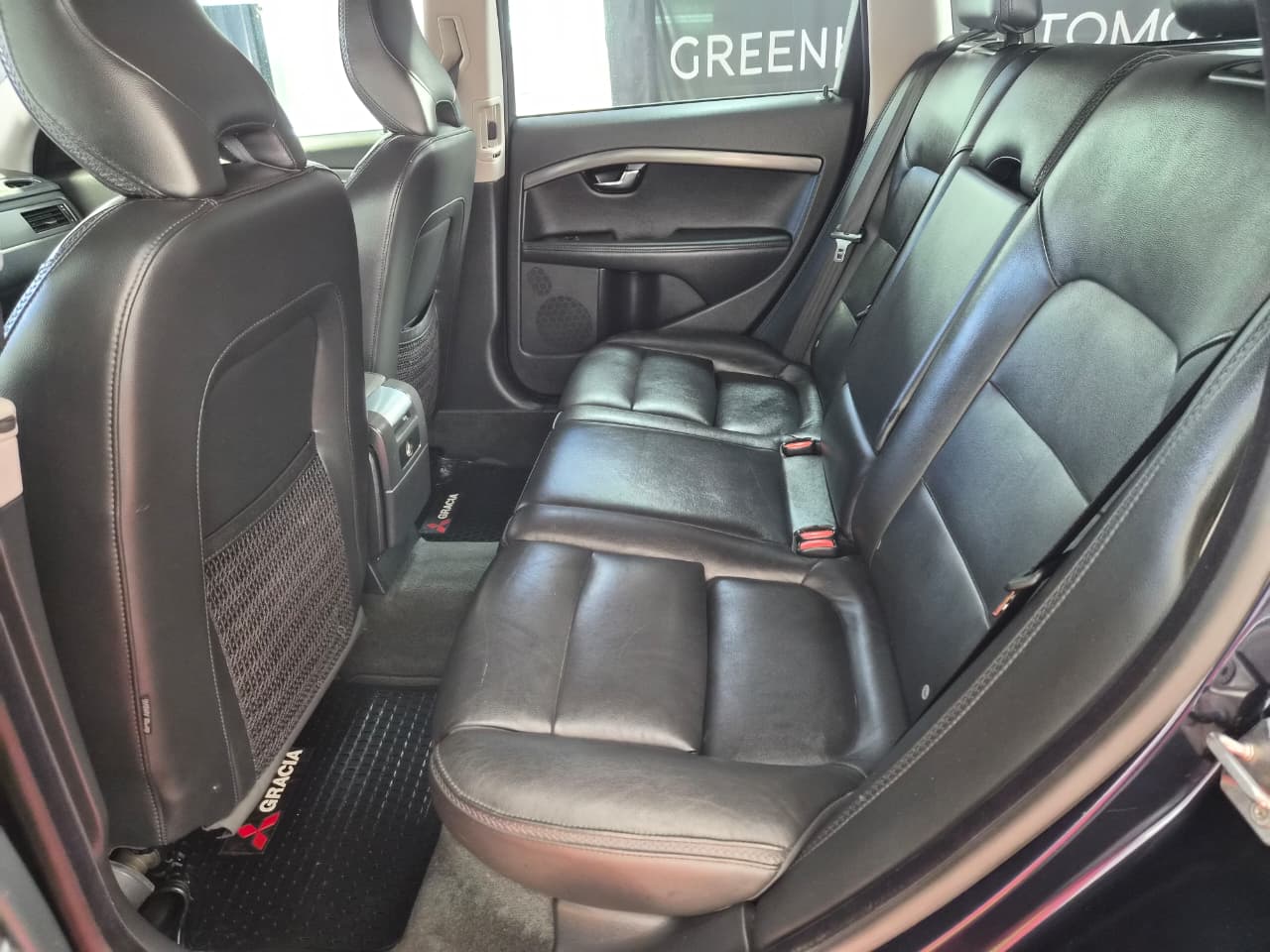 Venta de VOLVO XC70 2.4 D5 COMFORT 4X4 AT - 3DUEÑOS