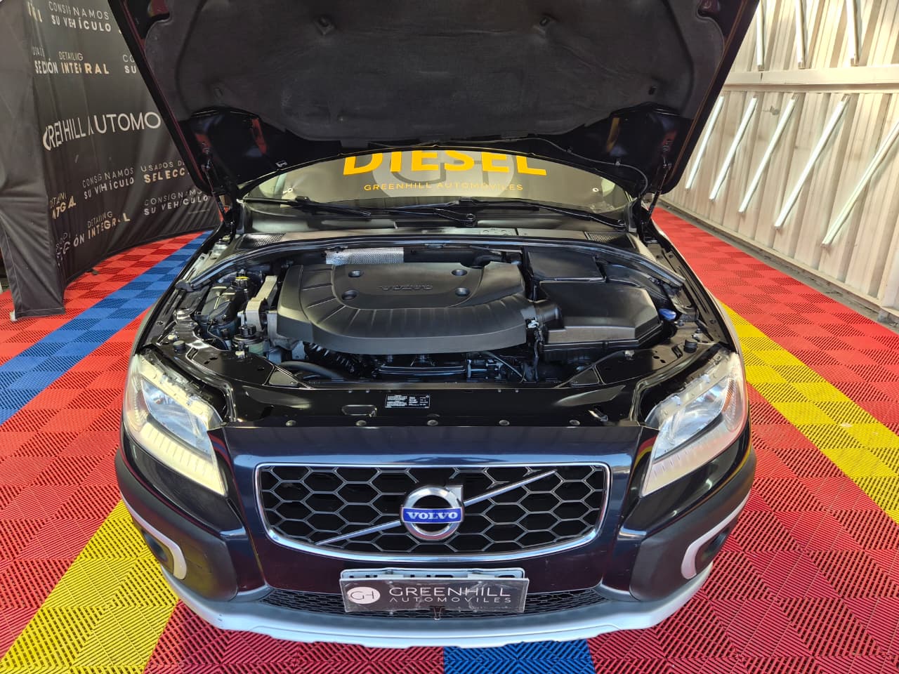 Venta de VOLVO XC70 2.4 D5 COMFORT 4X4 AT - 3DUEÑOS