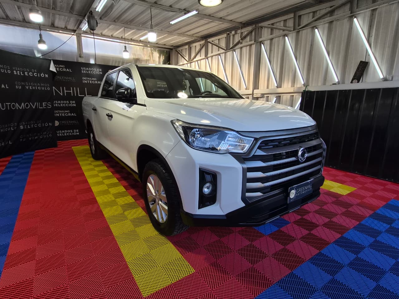 Venta de SSANGYONG GRAND MUSSO 2.2 4X2 AT DIESEL - UN DUEÑO 