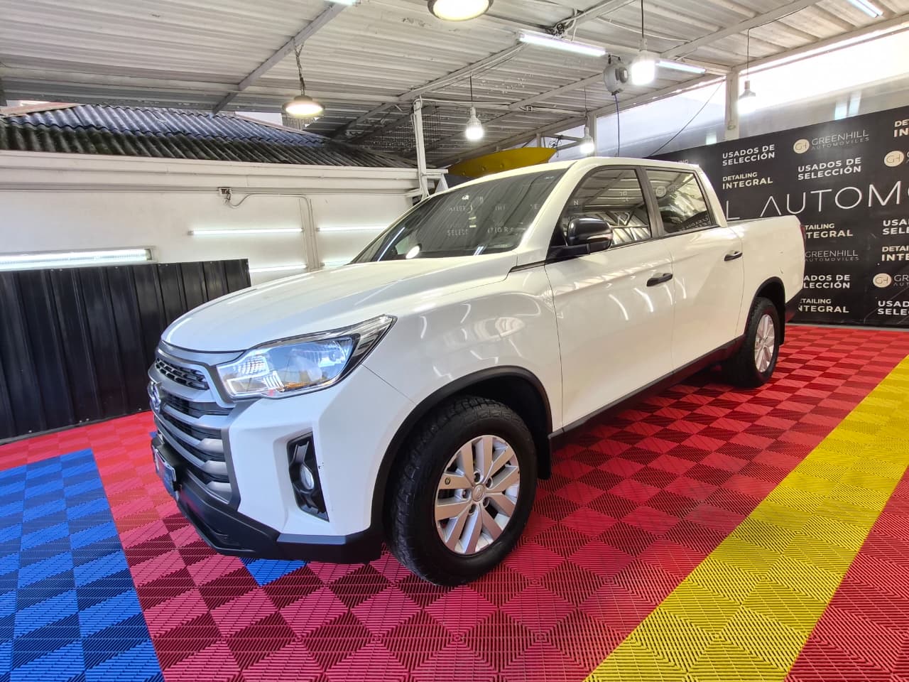 Venta de SSANGYONG GRAND MUSSO 2.2 4X2 AT DIESEL - UN DUEÑO 