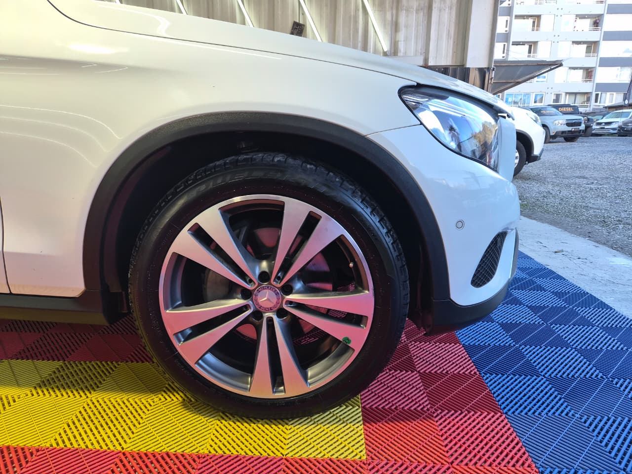 Venta de MERCEDES BENZ GLC250 2.0 4MATIC AT - UN DUEÑO