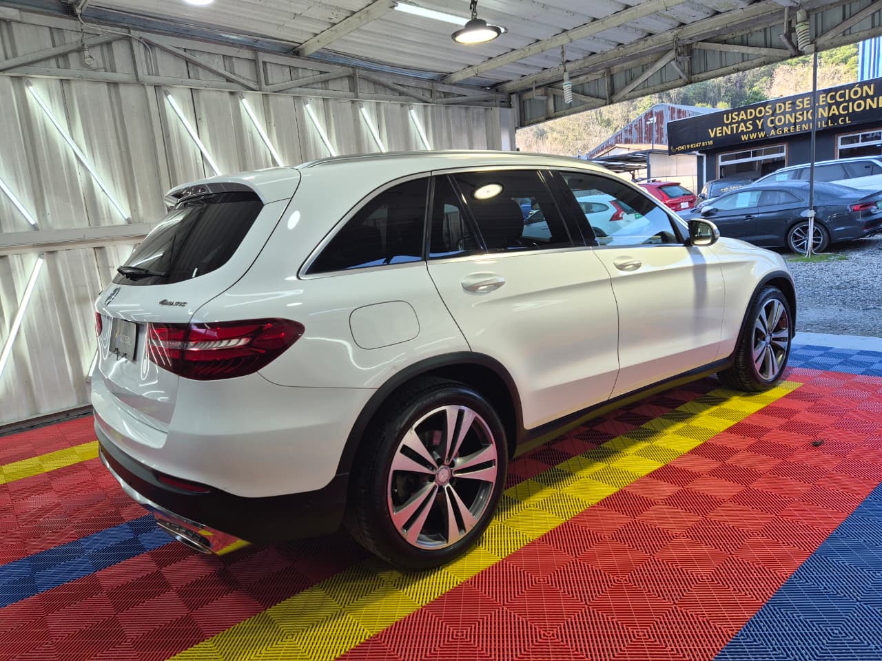 Venta de MERCEDES BENZ GLC250 2.0 4MATIC AT - UN DUEÑO