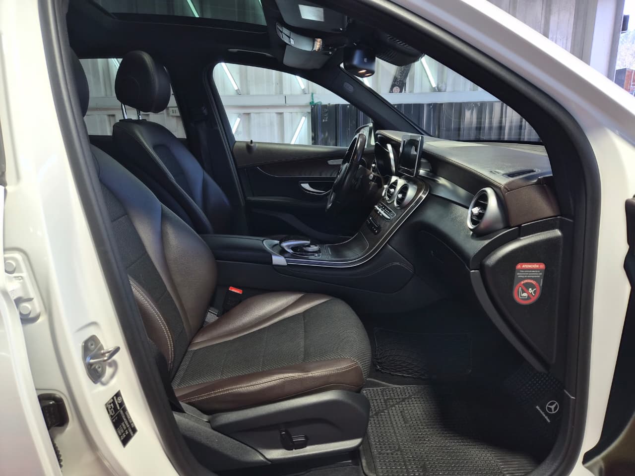 Venta de MERCEDES BENZ GLC250 2.0 4MATIC AT - UN DUEÑO