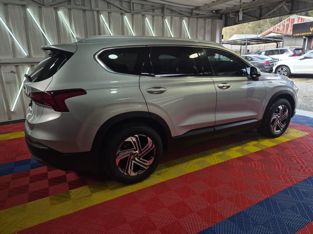 Venta de HYUNDAI SANTA FE 2.5 4X2 AT - 44 MIL KM 