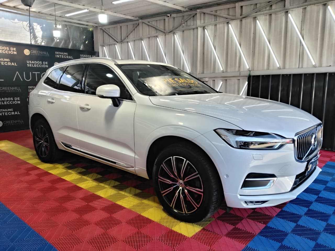 Venta de VOLVO XC60 T6 2.0 4X4 AUT - 2 DUEÑOS 