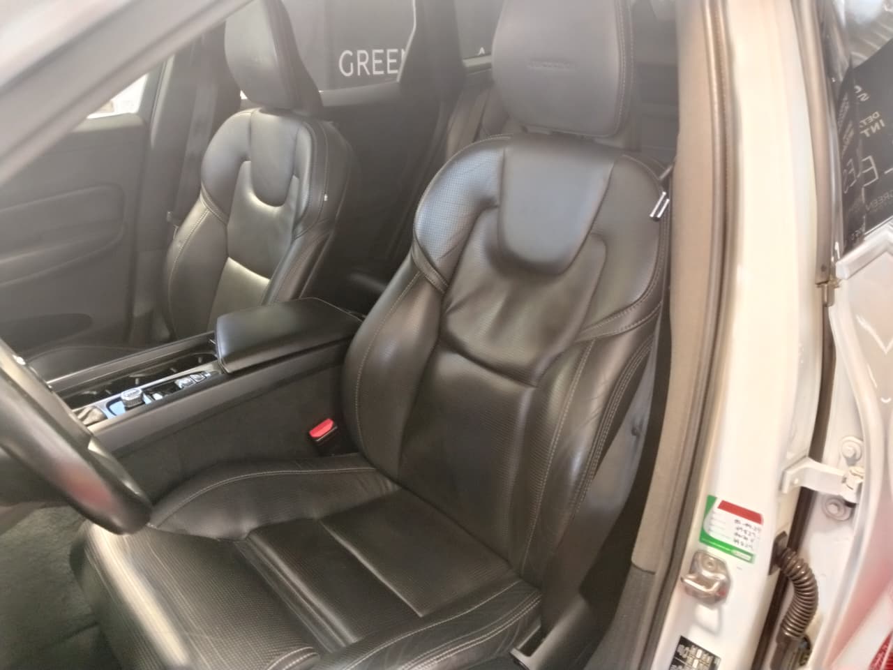 Venta de VOLVO XC60 T6 2.0 4X4 AUT - 2 DUEÑOS 