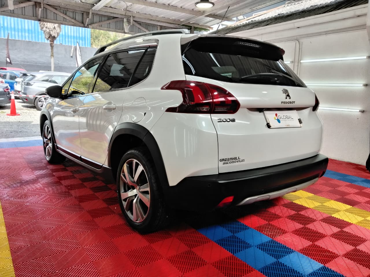 Venta de PEUGEOT 2008 ALLURE 1.5 4X2 DIESEL MT - UN DUEÑO