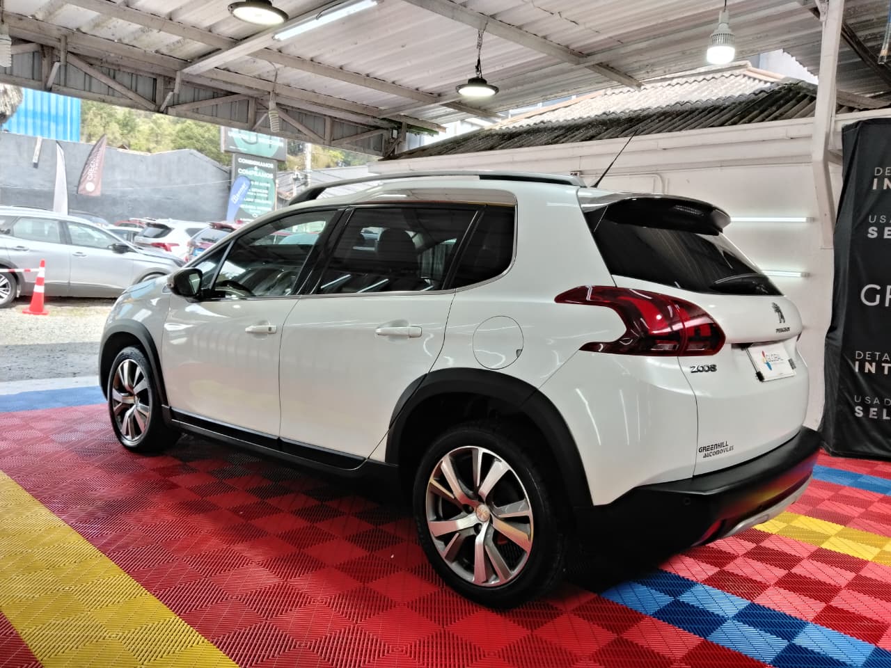 Venta de PEUGEOT 2008 ALLURE 1.5 4X2 DIESEL MT - UN DUEÑO