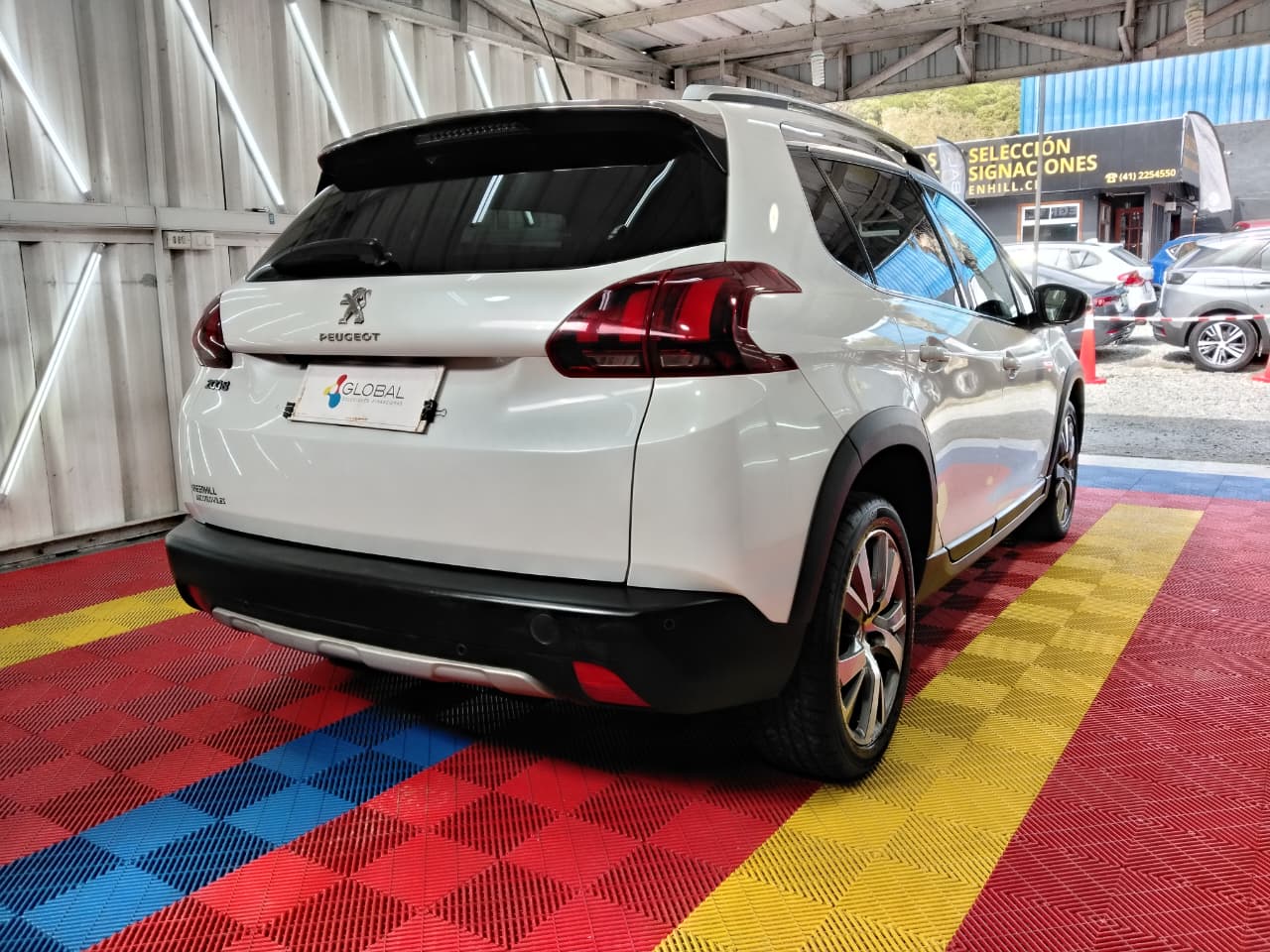 Venta de PEUGEOT 2008 ALLURE 1.5 4X2 DIESEL MT - UN DUEÑO