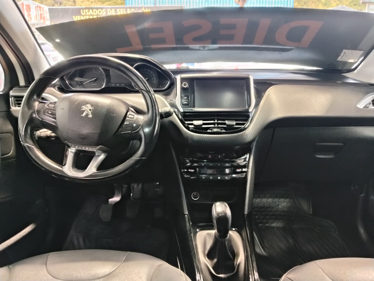 Venta de PEUGEOT 2008 ALLURE 1.5 4X2 DIESEL MT - UN DUEÑO