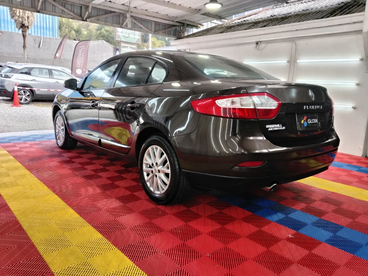 Venta de RENAULT FLUENCE EXPRESSION 2.0 4X2 MT - UN DUEÑO