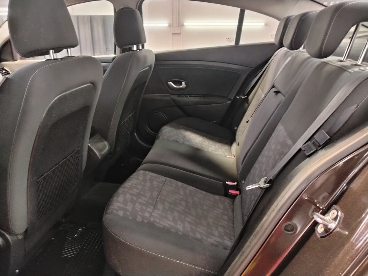 Venta de RENAULT FLUENCE EXPRESSION 2.0 4X2 MT - UN DUEÑO