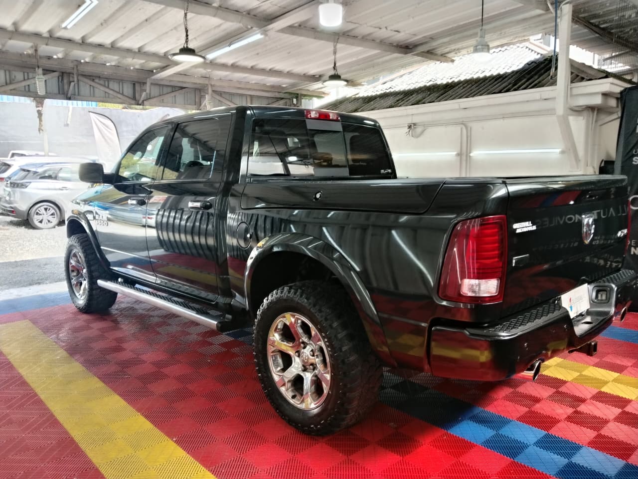 Venta de DODGE RAM 1500 5.7 LARAMIE 4X4 - UN DUEÑO