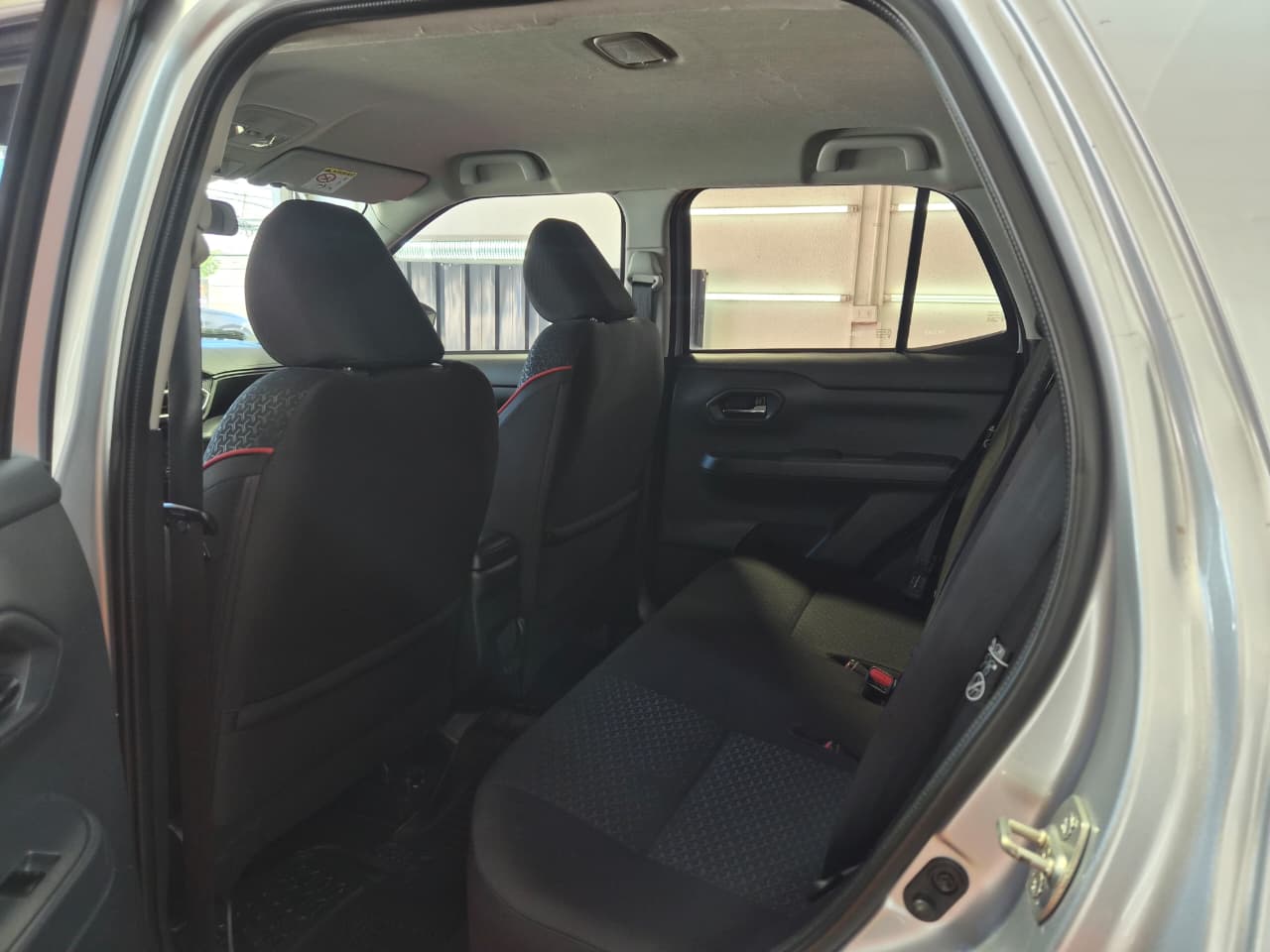 Venta de TOYOTA RAIZE 1.2 E 4X2 MT - 2 DUEÑOS 