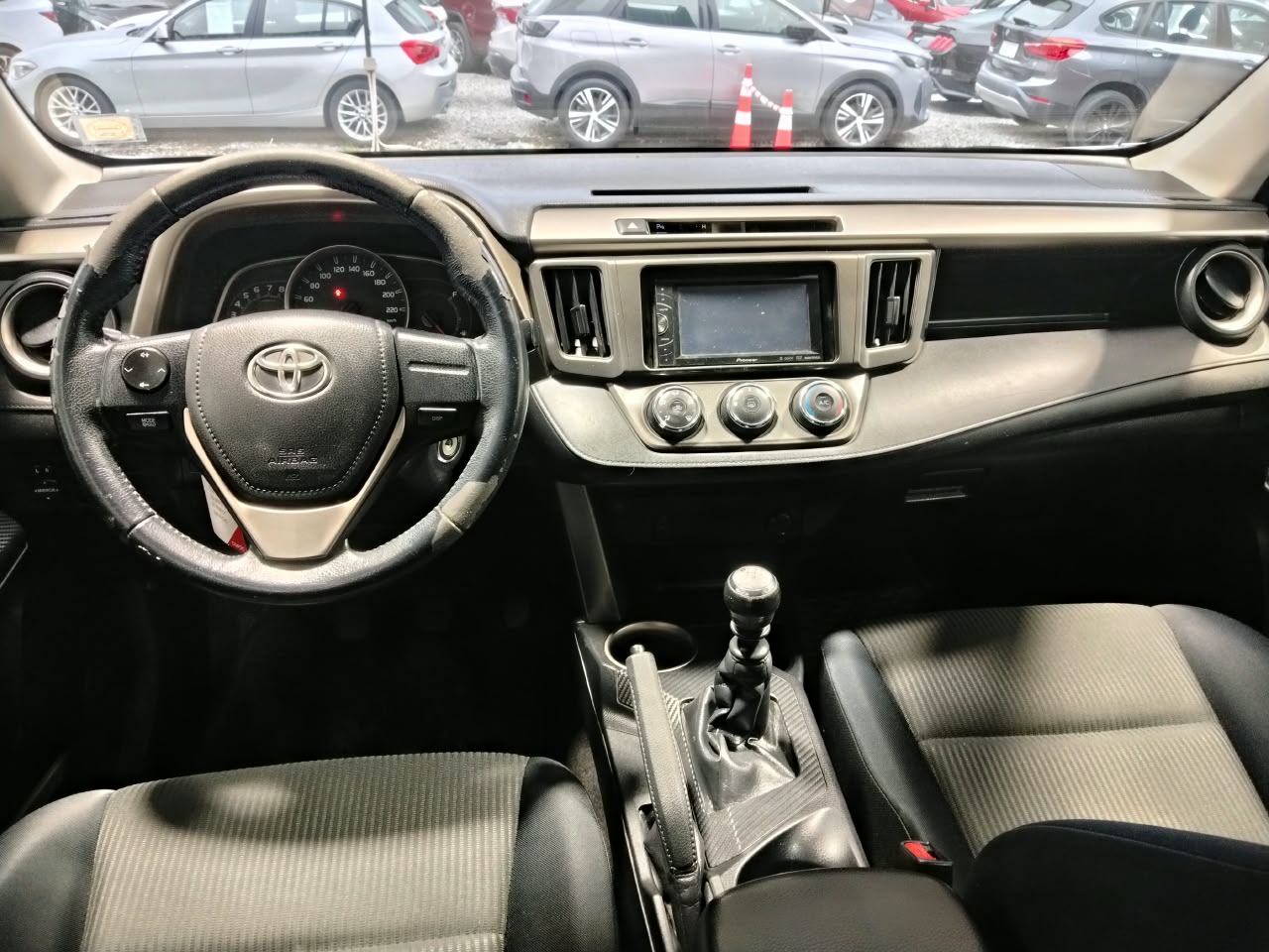 Venta de TOYOTA RAV4 2.5 4X2 MT - UN DUEÑO - PAGO CONTADO