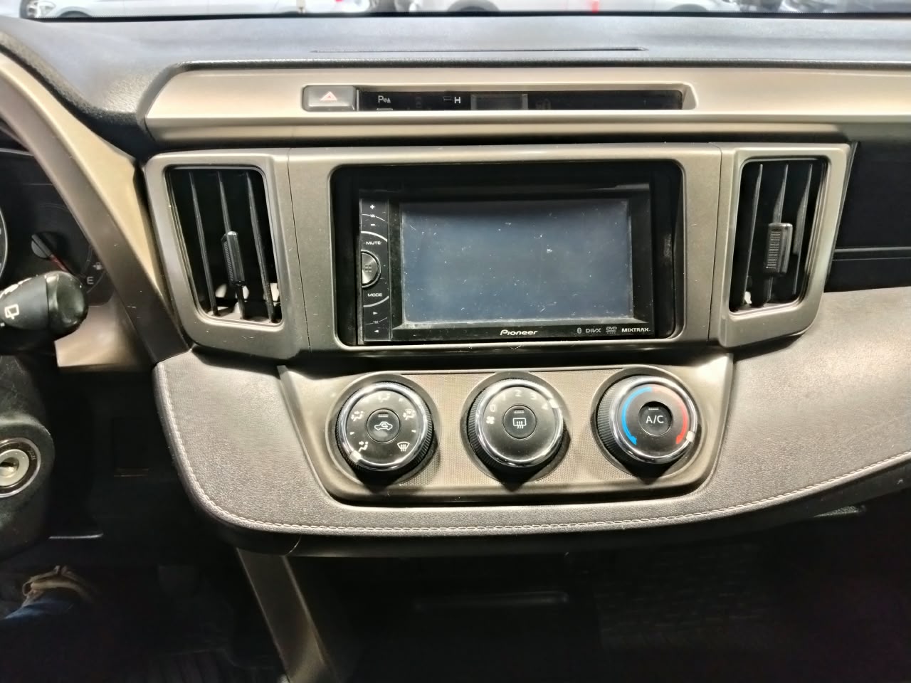 Venta de TOYOTA RAV4 2.5 4X2 MT - UN DUEÑO - PAGO CONTADO