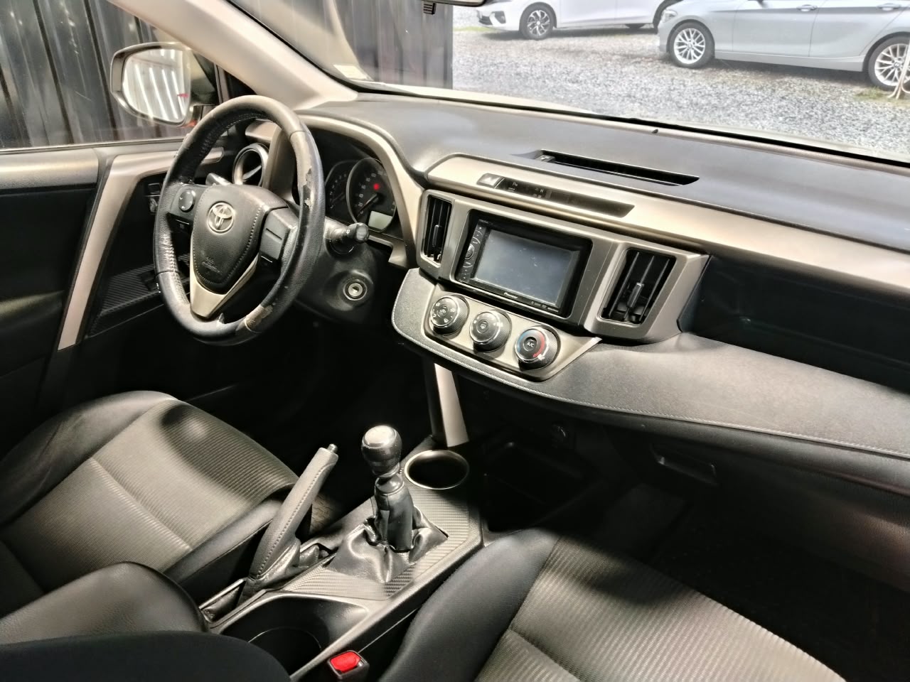 Venta de TOYOTA RAV4 2.5 4X2 MT - UN DUEÑO - PAGO CONTADO